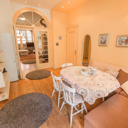 Tomovi Home - Three Bedrooms City Center Plovdiv Exteriör bild