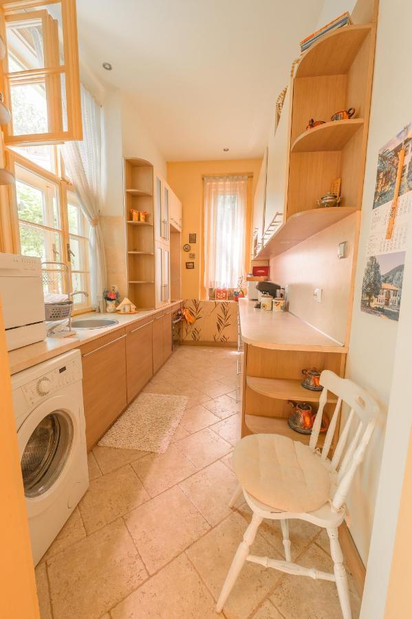 Tomovi Home - Three Bedrooms City Center Plovdiv Exteriör bild