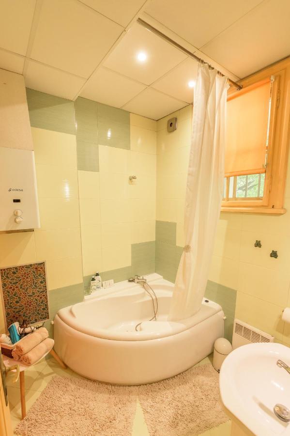Tomovi Home - Three Bedrooms City Center Plovdiv Exteriör bild