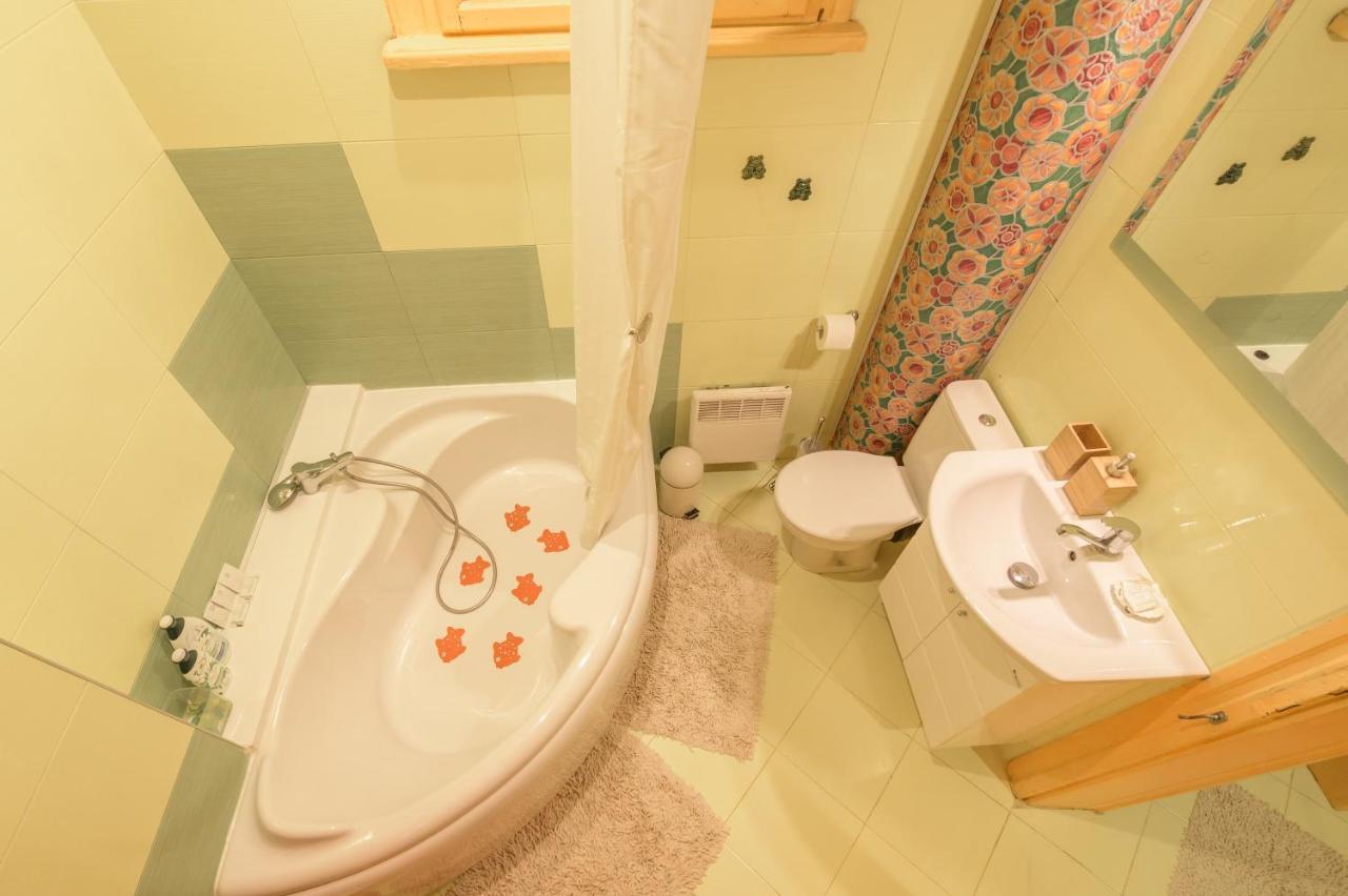 Tomovi Home - Three Bedrooms City Center Plovdiv Exteriör bild