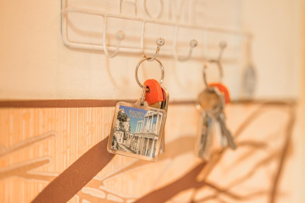 Tomovi Home - Three Bedrooms City Center Plovdiv Exteriör bild